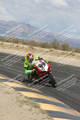 media/May-05-2025-Moto Forza (Mon) [[3c1838c5e5]]/2-B Group/Session 2 (Turn 7 Inside)/